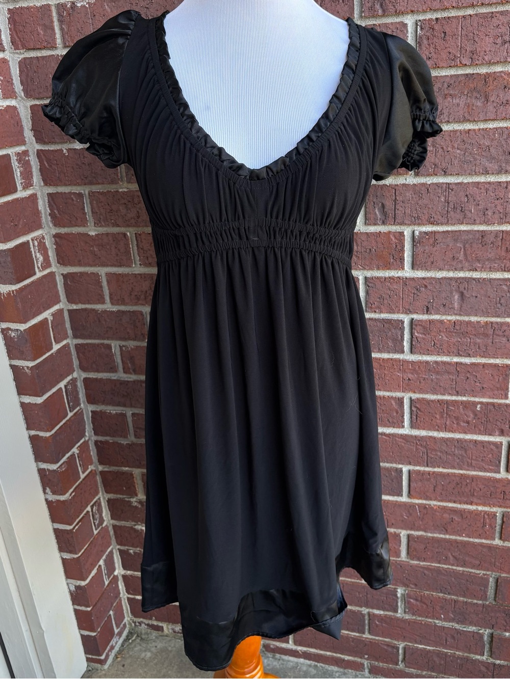 Black V-Neck Short Sleeve Women's Dress
